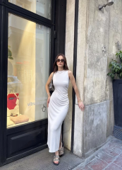 Osy Modal Yumuşak Dokulu Kumaş Bisiklet Yaka Sıfır Kolsuz Yırtmaçlı Uzun Elbise - Beyaz