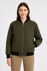 Kadın Bomber Mont Ceket – Fermuarlı, Kapitone İçi Astarlı, Su İtici Kumaş, Regular Fit, Yandan Cepli, Günlük Bahar & Kış Şık Rahat Stil - Haki