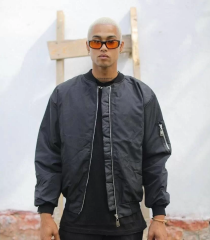 Unisex Siyah Bomber Mont – Su İtici Kumaş, Kapitone Astarlı, Fermuarlı ve Günlük Kullanıma Uygun Ceket- Siyah